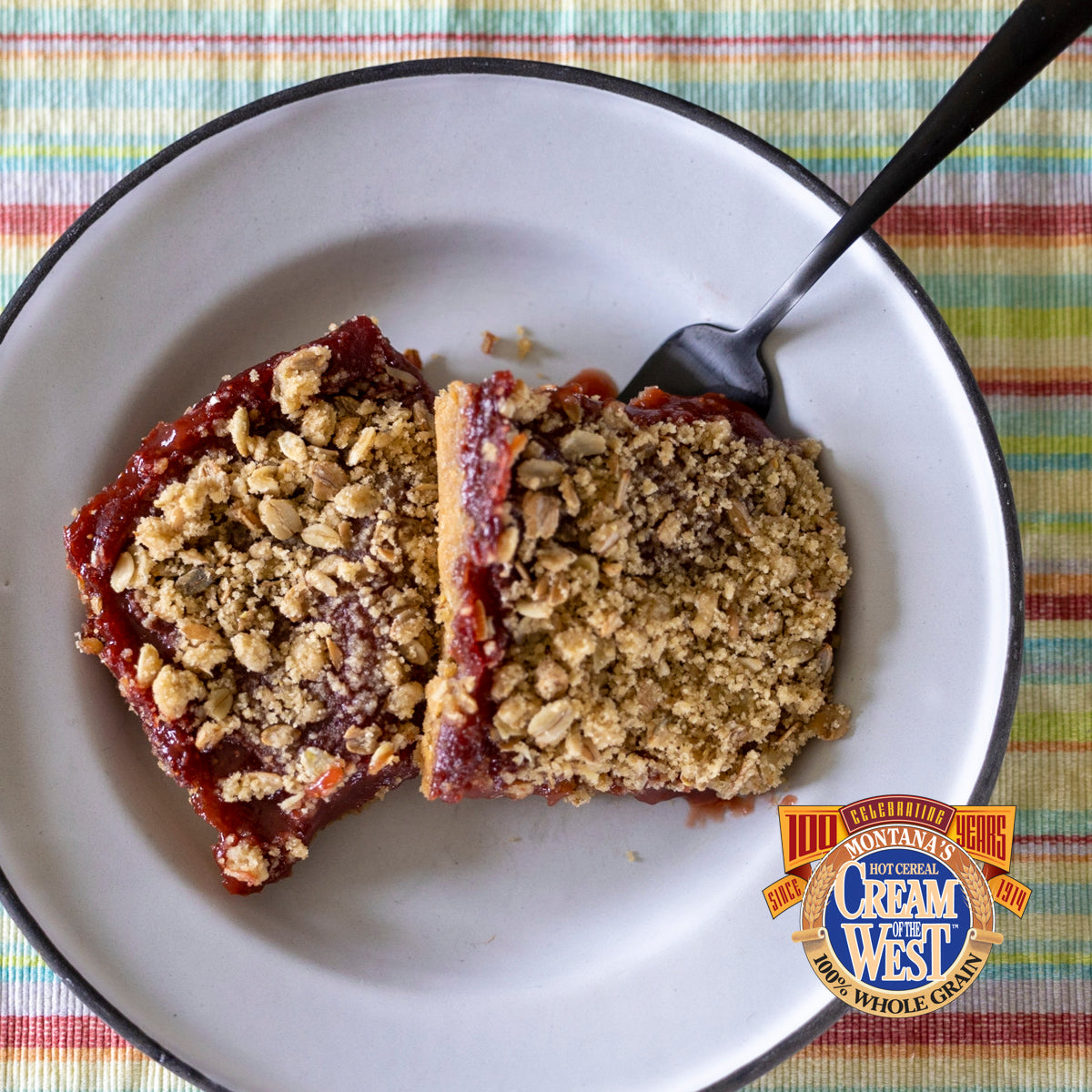 A delicious blend of spring and summer with a buttery, crunchy Cream of the West Roasted 7-Grain crust. This recipe is just as delicious using other berries! Substitute blueberries, blackberries, raspberries… in equal measure. (3 cups)